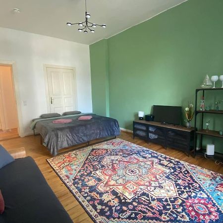 Stylish 2-Room Apartment With Balcony Next To East Side Gallery Berlin Eksteriør billede