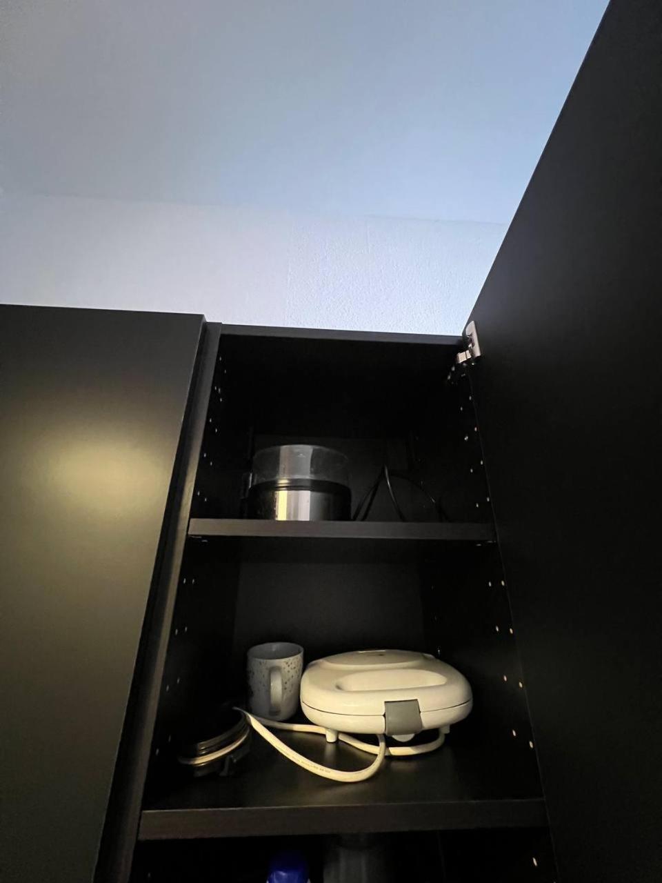 Stylish 2-Room Apartment With Balcony Next To East Side Gallery Berlin Eksteriør billede