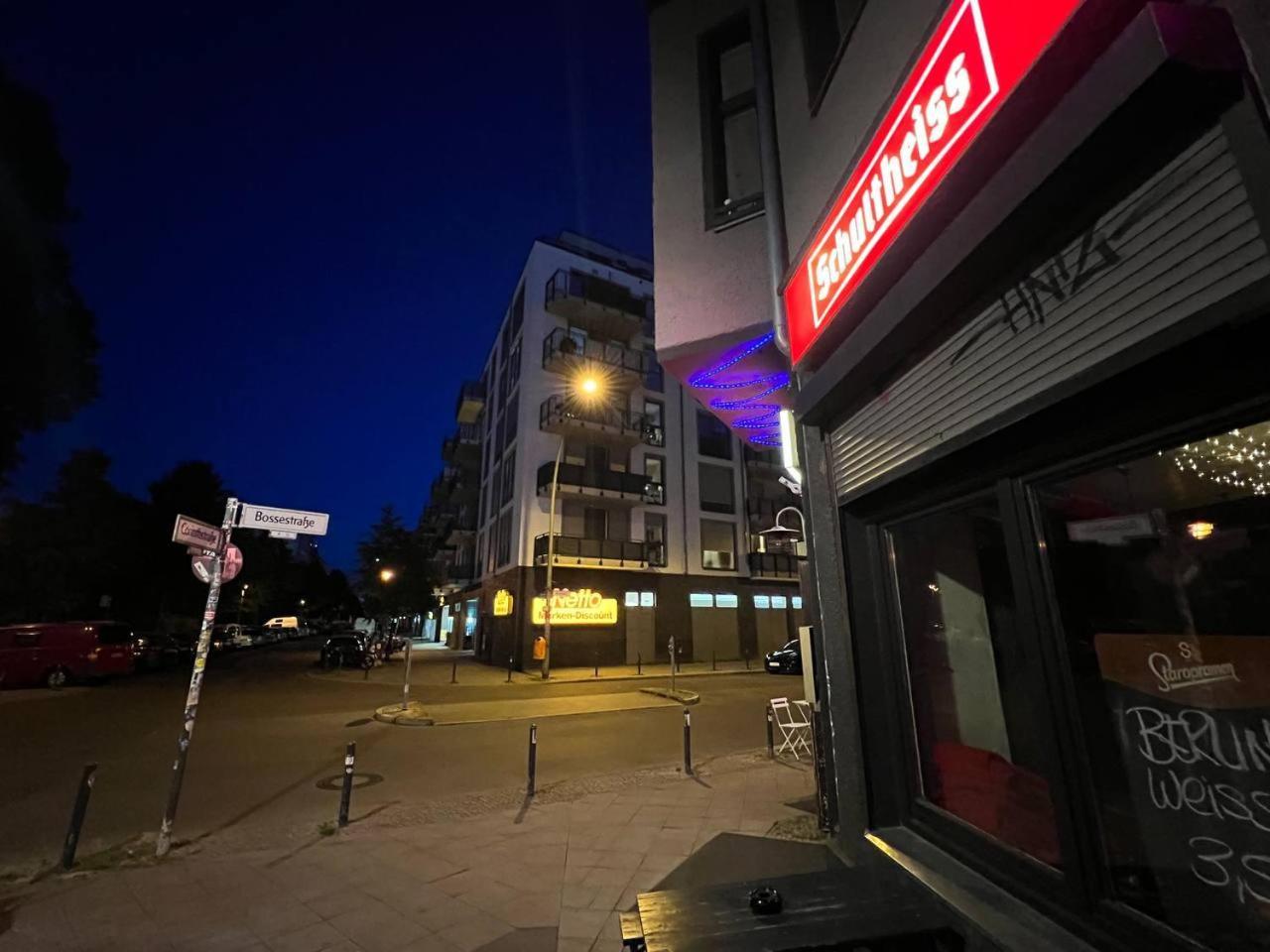 Stylish 2-Room Apartment With Balcony Next To East Side Gallery Berlin Eksteriør billede