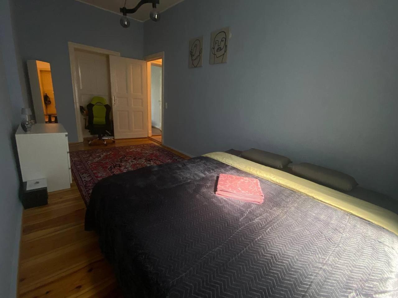 Stylish 2-Room Apartment With Balcony Next To East Side Gallery Berlin Eksteriør billede