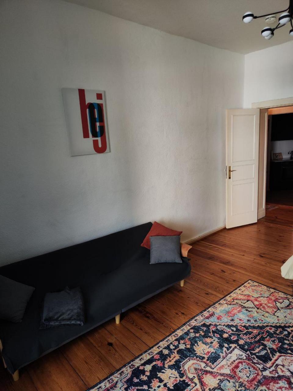 Stylish 2-Room Apartment With Balcony Next To East Side Gallery Berlin Eksteriør billede